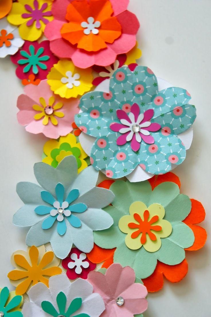 Цветы из бумаги своими рука (101 фото) - шаблоны для создания плоских иобъёмных цветов из гофрированной бумаги