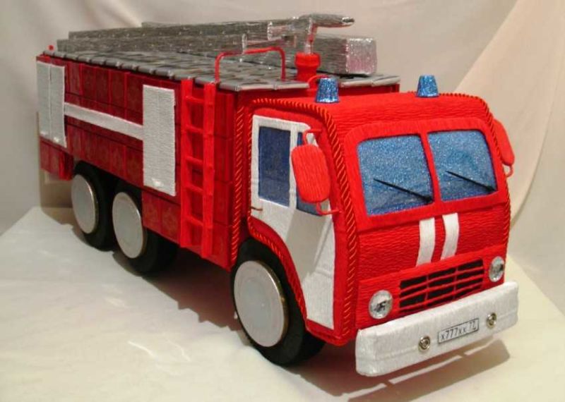 Мастер класс: пожарная машина из бумаги